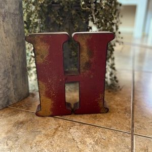 Letter H